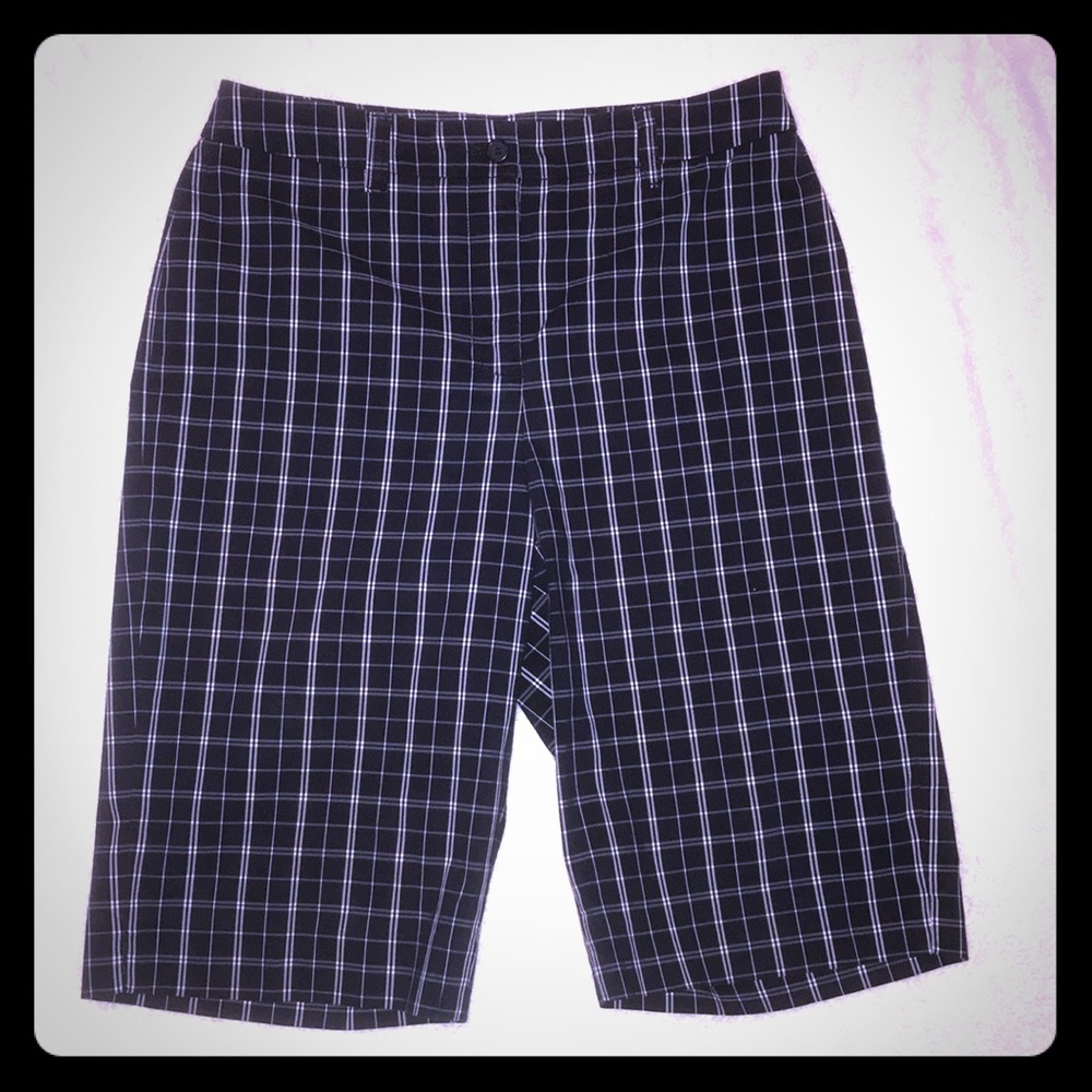 Anne Klein Sport Plaid Walking Shorts NWOT Size 6